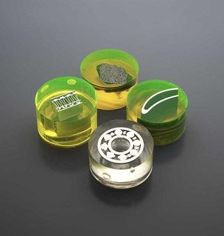 真空含浸中のコールドマウント（エポキシ）サンプル。